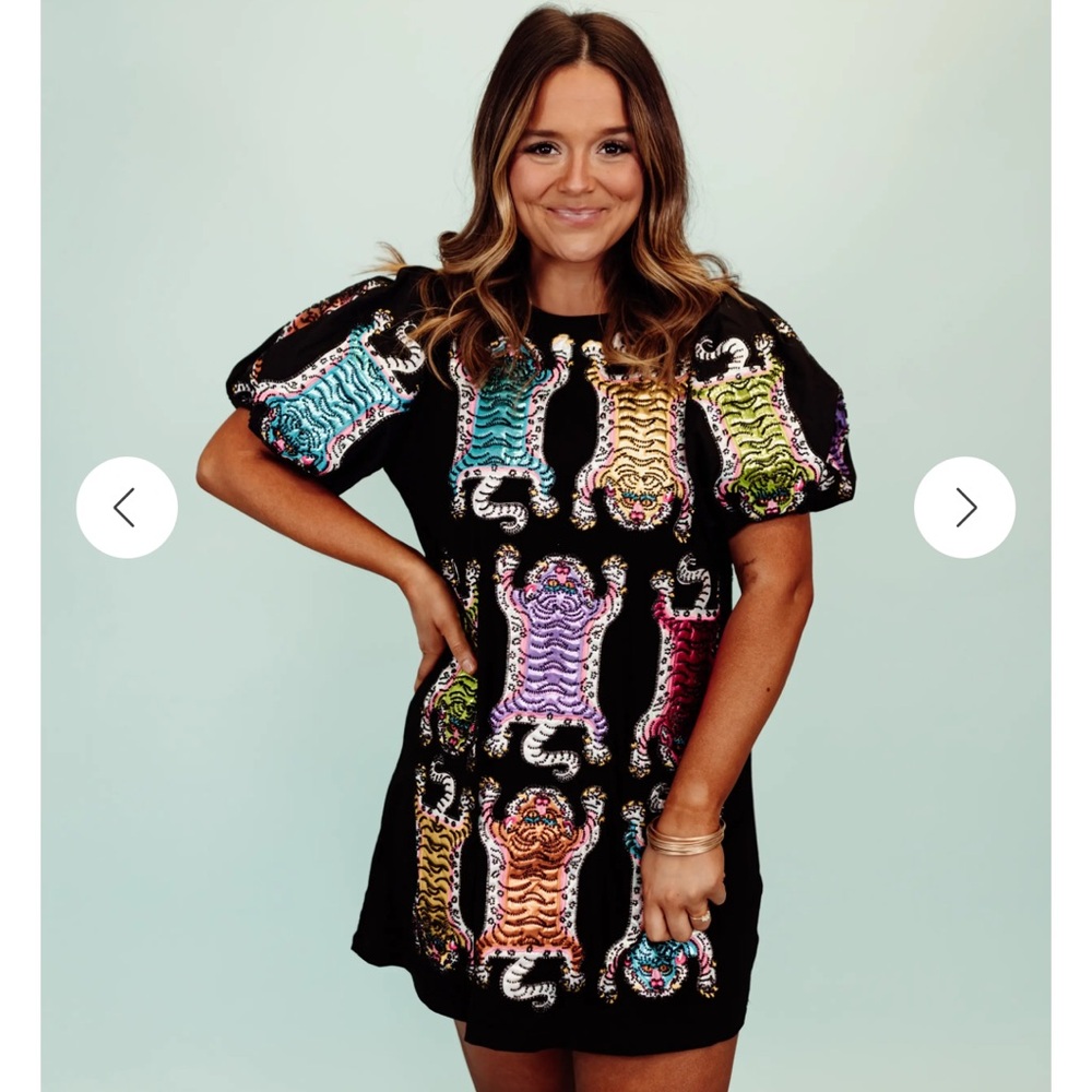 QUEEN OF SPARKLES PUFF SLEEVE TIGER DRESS